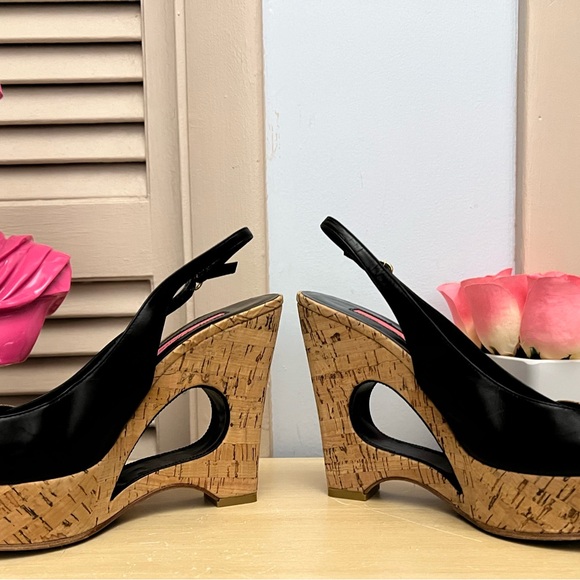 đź’—NWOT BETSEY JOHNSON WEDGESđź’— - Picture 7 of 16